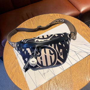 Fashion Brand Printing Best Selling Chest Bag Female 2024 New Arrival Fashion Motorcycle Bag Crossbody Bag Casual Korean Waist Bag Dumpling Bag