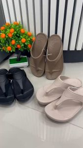 J รองเท้าแตะ รองเท้าผู้หญิง Red apple รุ่น AP-8686 สี ตาล ดำ ครีม Size 36-40