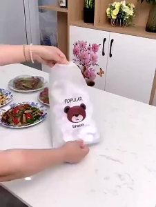 Màng bọc thực phẩm PE - túi bọc thức ăn có chun siêu dai - có thể tái sử dụng