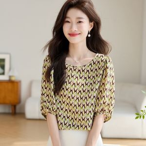 เสื้อเชิ้ตผ้าชีฟองแขนสั้นสำหรับผู้หญิง ฤดูร้อน 2024 แฟชั่นใหม่ เสื้อเชิ้ตลายดอกไม้ กระโปรง กระชับสัดส่วน ปกปิดหน้าท้อง เสื้อตัวบน