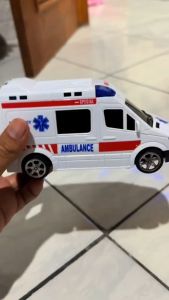 mainan anak laki laki mobil mobilan ambulance ambulan nyala Polisi