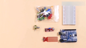 【Ready Stock】Basic Starter Kit Compatible With Arduino UNO R3 With Breadboard Jumper Wire LED Diodes Obstacle