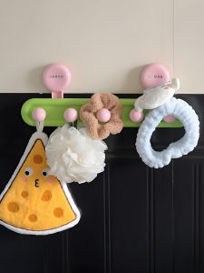 Instantly Impressive Japanese Style Suction Cup Door Back Hallway Bathroom Hook No Trace Removable Home Organizing Tool