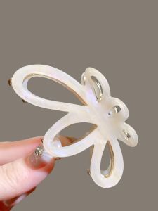 Korean Style Butterfly Hair Claw Womens Spring Summer New Acetate Clip Hair Accessories Shark Clamp Back of Head Bun Hairpins