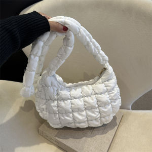 Fashionable Large Capacity Fruity Puffins Saddle Bag Womens Single Shoulder Bag Casual Style Zipper Closure Soft Fabric Handbag