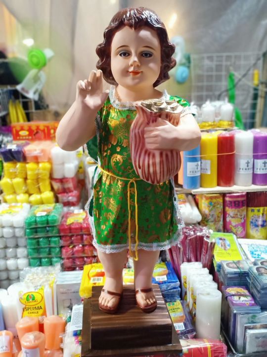 green emerald velvet dress Infant Jesus of Prague (2)