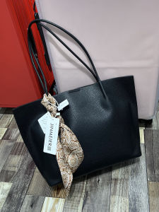 Fashionable Summer 2025 Womens Tote Bag Soft Leather Lychee Pattern Underarm Maternal Bag British Style Casual Single Shoulder