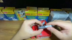 Bộ 4 bugi Chính hãng xe Honda CRV Civic CIty Accord Acura Element 2.0 2.4 3.0