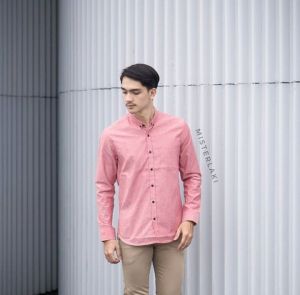 Kemeja lengan panjang pria terbaru bahan katun warna pink ada ukuran jumbo