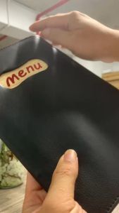 Bìa da menu A5 đen cho nhà hàng khách sạn