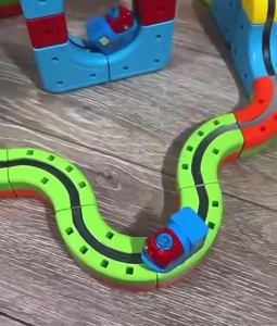 Track Fusion Train Set - 35PCS 3D Infinity Magnetic Rail with Mix-and-Match STEM Cubes Magic Flexible Race Track Toy for Kids A