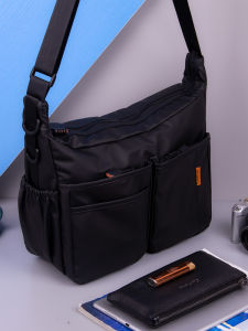 กระเป๋าสะพายข้างแบบสะพายข้างสำหรับผู้ชาย กระเป๋าเป้สะพายหลังแบบลำลองสำหรับเดินทางความจุขนาดใหญ่ กระเป๋าถือสำหรับเดินทางแบบสะพายข้างแบบลำลองสำหรับเด็กและเยาวชน