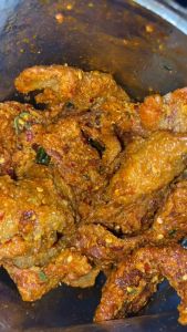 KERIPIK USUS AYAM PEDAS DAUN JERUK 500 GRAM BEST SELLER ( COD ) OYUN KRIUKZZ food snacks Crispy Kering