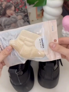 Miếng Lót Gót Giày EVA 5mm Và 10mm Chống Rộng Giảm Size Êm Chân Lót Giày Cao Su Có Keo Dán Cố Định Ngăn Tuột Gót