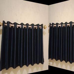 gorden mini malis/poni atas pintu