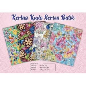 Kertas Kado Glossy Karakter Labubu Bunga Batik Boneka 50lembar (65x50cm /70gr)