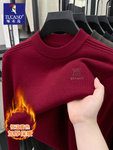 เสื้อสเวตเตอร์คอตั้งทรงหลวมสำหรับผู้ชาย Tucano ฤดูหนาวปี 2024 สีแดง วัสดุผสม เสื้อสเวตเตอร์คอตั้งแบบสวมหัวสำหรับผู้ชาย