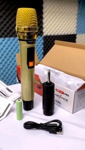 Advance Mic 101pro Microphone Profesional Mic Wireless Gold Bisa di Charger / Garansi Resmi 1 tahun
