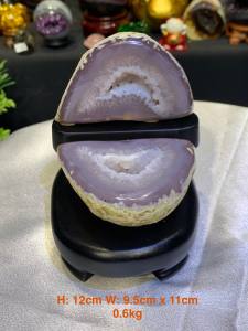 Treasure Bowl is a bowl-shaped ornament made of carnelian (agate) akik batu kilat murah batu akik seller in Johor