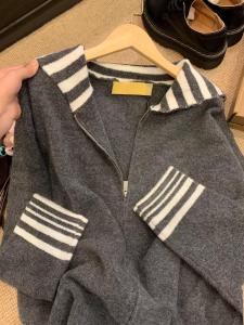 เสื้อสเวตเตอร์ถักแบบมีฮู้ดหลวมๆ สไตล์เกาหลี คอปกสีน้ำเงิน สำหรับผู้หญิง ฤดูใบไม้ผลิ 2025 เสื้อคาร์ดิแกนถักแบบเปิดหน้าด้วยซิป