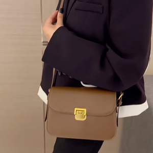 กระเป๋าสะพายรักแร้หนังPU สไตล์วินเทจ ทรงสี่เหลี่ยม ใช้งานง่าย พกพาสะดวก ไปทำงาน เที่ยว ช้อปปิ้ง