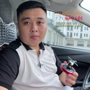 Máy Bay Trực Thăng - Máy Khuếch Tán Tặng Kèm Sáp Thơm Khử Mùi Xoay Bằng Năng Lượng Mặt Trời CARLOX