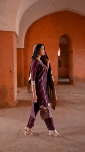 [PRE-ORDER 15 DAYS] READYMADE PUNJABI SUIT {ETA:2025-12-31}