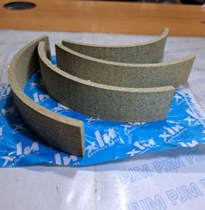 Kulit Kampas Rem Ganda ( Break Lining ) Bahan Empuk Lunak Bisa di tekuk Universal Jual per 1 set 4pcs