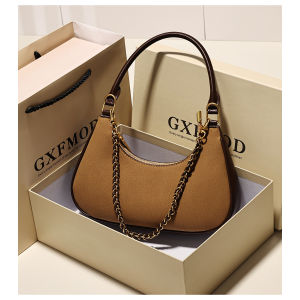 GXFMOD Elegant Minimalist Crescent Moon Underarm Bag Womens Commuter Shoulder Bag Crossbody Bag Stylish Early Autumn New Arrival