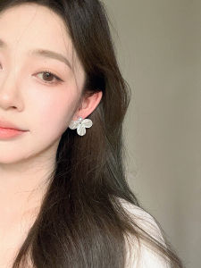 Pianist | Gentle Petal Pearl Stud Earrings S925 Silver