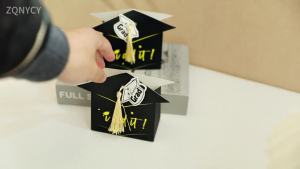 10pcs Graduation Cap Shape Candy Boxes with Tassels and Label College Style Gift Box Graduation Ceremony Decorations Cookie Pack