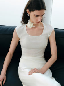 Swan Neck Acetate Wool U-Neck Knit Back Vest