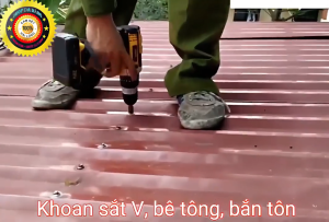 Máy khoan pin Dewalt 72v máy khoan cầm tay 3 chức năng có búa tặng kèm phụ kiện 24 chi tiết