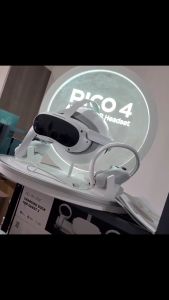 PICO 4 / PICO 4 Ultra VR (free game bundle) - Malaysia Official Set by Liang VR Distribution