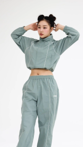 XEXYMIX Woven Piping Windbreaker Olahraga Wanita - XTFJK10J1