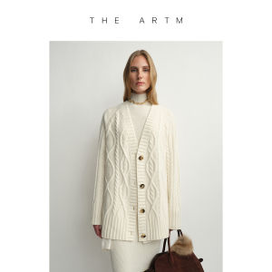Cable Knit Merino Wool White Turtleneck Sweater