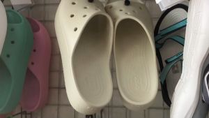 CrocsFanClub – PB190 - Lê tổ ong đế cao 4cm cho nữ model 2024 tặng 8 jibit ngộ nghĩnh