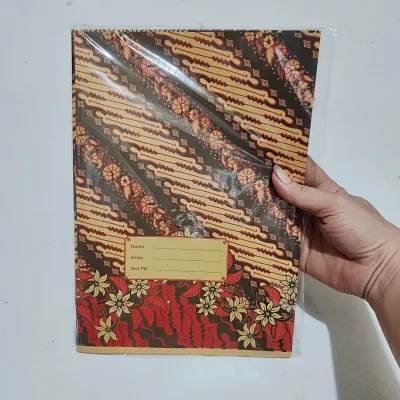 1 Pak Sampul Buku Batik CAMPUS BESAR Isi 20 Lembar
