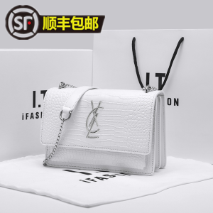 Valentines Gift Genuine Leather Shoulder Bag Tassel Accented Small Square Versatile Crossbody Womens Bag Magnetic Clasp