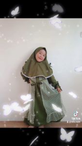 GAMIS ANAK PEREMPUAN TERBARU SYAKILLA MIX TILE DOT FULL SET HIJAB MANASIK - MURAH BERKUALITAS