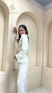 SEANAVA ชุดนอน ผู้หญิง Silk Satin Pajamas ชุดนอนผ้าซาติน เกรดพรีเมี่ยม ชุดเซ็ทผู้หญิง ชุดเที่ยว (P11)พร้อมกล่อง!!! (มีบริการห่อของขวัญ)