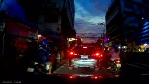 กล้องติดรถยนต์ GT16 FULL HD 1080p WDR G-Sensor Car Dash Cam บันทึกวนทับ ภาพคมชัดกลางวัน กลางคืน