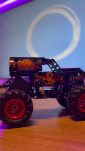 [BrickStory] LEGO® Technic Monster Jam Grave Digger Fire and Ice (42219)(263 Pieces)