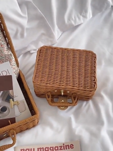 Imitation rattan storage basket with lid picnic basket gift basket storage box perfect for home dormitory and bedroom shelf outdoor hand basket souvenir basket holiday gift