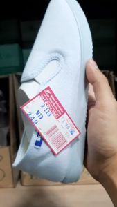 รองเท้าผ้าใบสลิปออนแบบสวมBuddyรุ่นBD3-113 ไชส 39-43ส่งพร้อมกล่อง