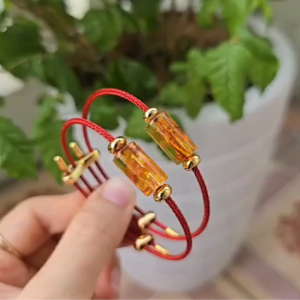 Q197 Vòng lu thống Hổ Phách Hoa dây cáp mã xịn đeo nhẹ như không ko kén mệnh - Phong Thủy TUDO
