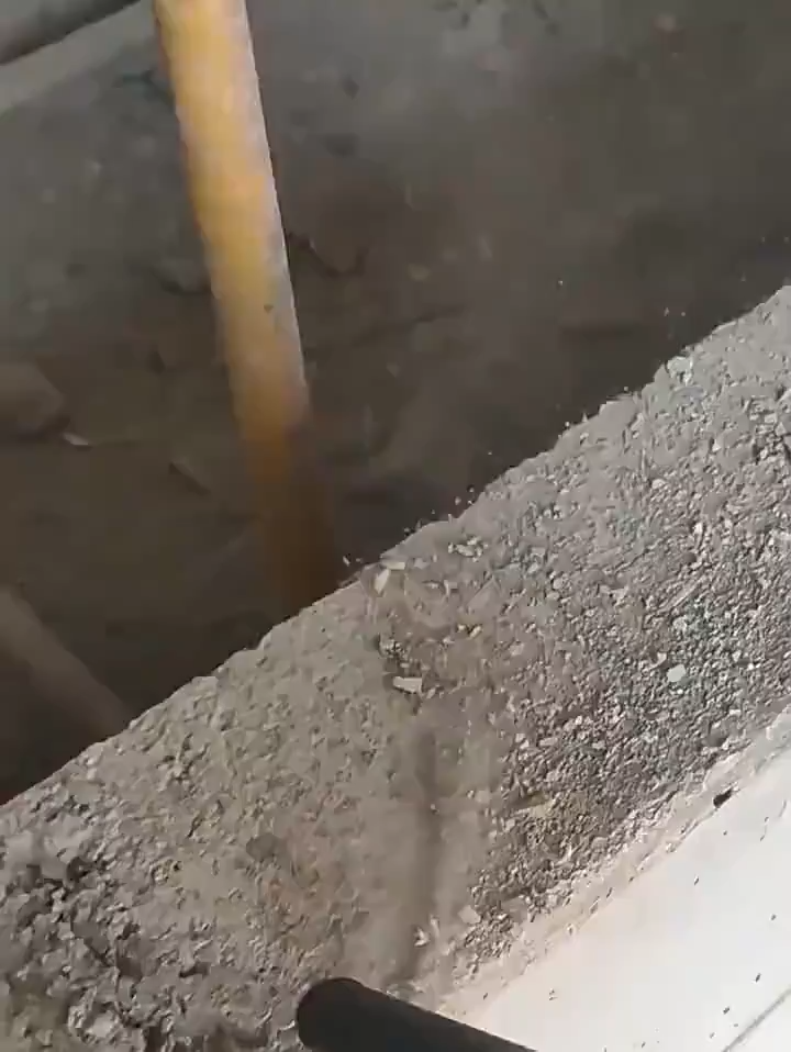 Electric Air Blower 400W - 650W Hand Operated Dust Cleaner with Dust Bag Blow Machine Power Tools - IPT