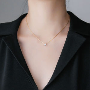 Dây chuyền titan nữ mặt viên đá nhỏ sáng lấp lánh không đen gỉ