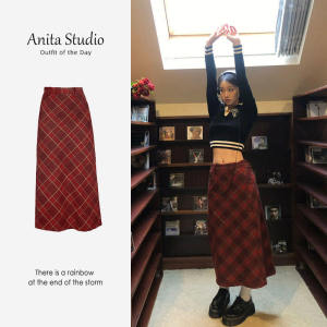 Váy Chữ a Kẻ Caro Len Cổ Điển Cắt 45 Độ Váy Midi Cạp Cao Cho Nữ Mùa Đông 2024 Váy Công Sở Màu Đỏ Thanh Lịch