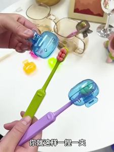1/4PCS Portable Plastic Toothbrush Head Cover Clips Dustproof Head Protector Cap Travel Hiking Camping Bathroom Accessories